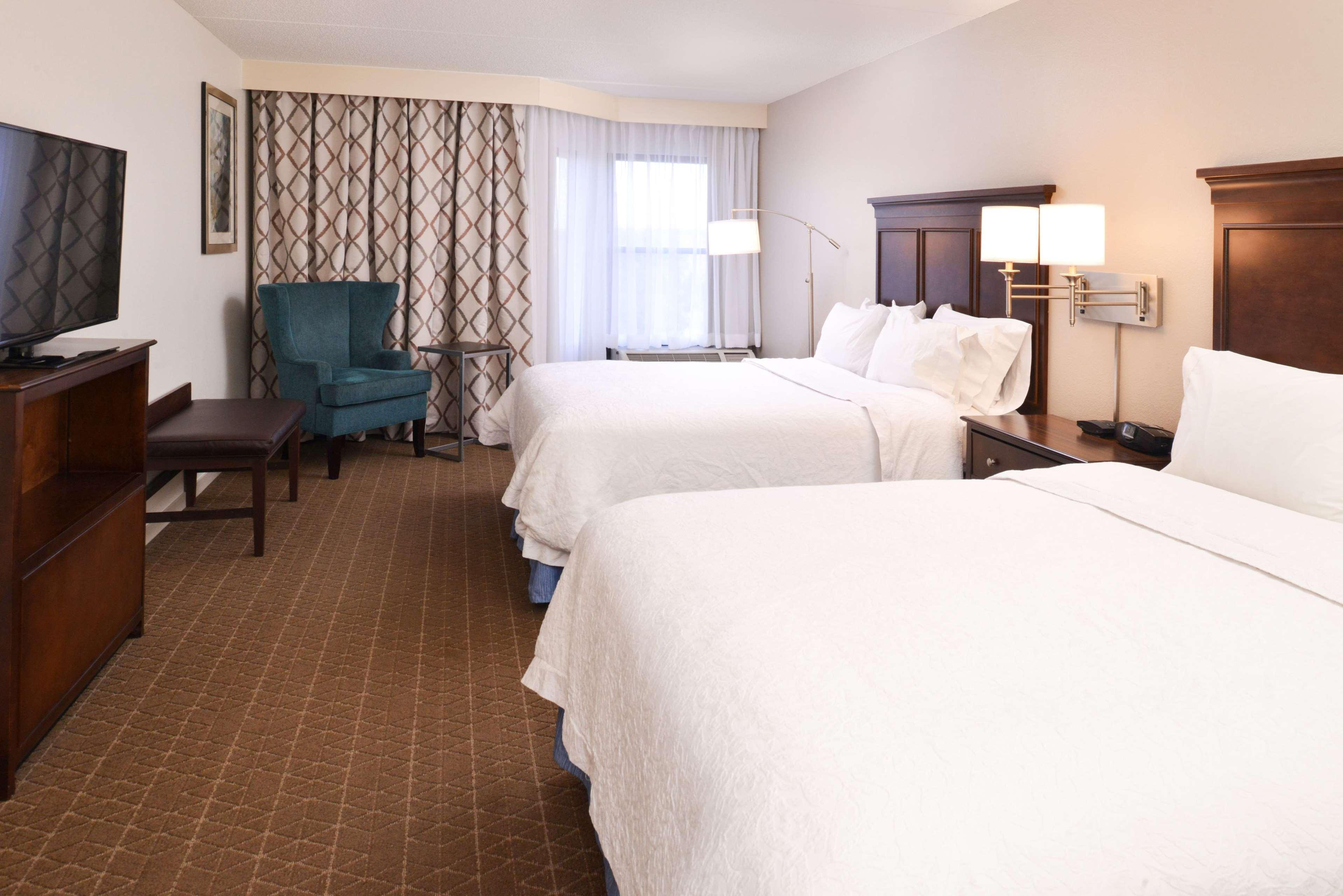 Hampton Inn & Suites Pueblo-Southgate Bagian luar foto