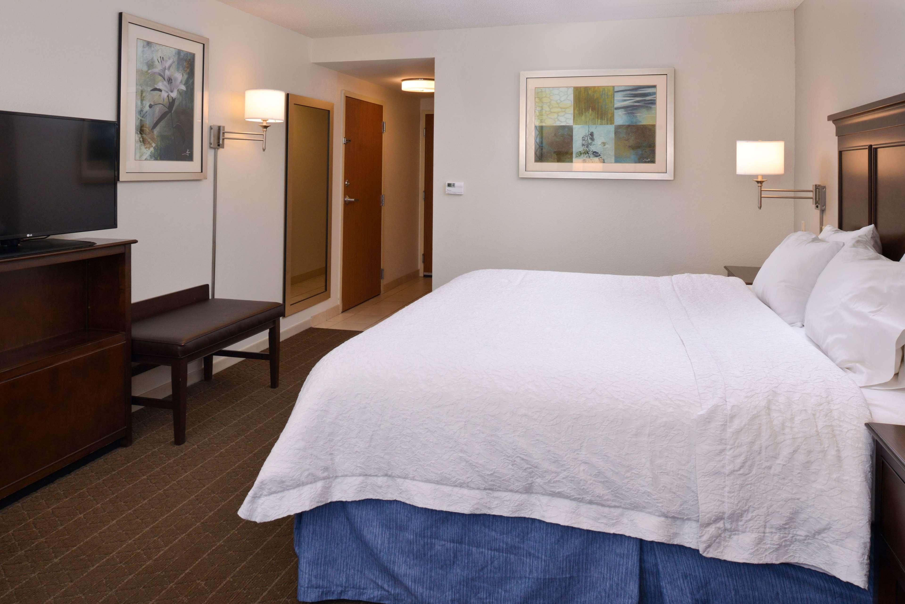 Hampton Inn & Suites Pueblo-Southgate Bagian luar foto