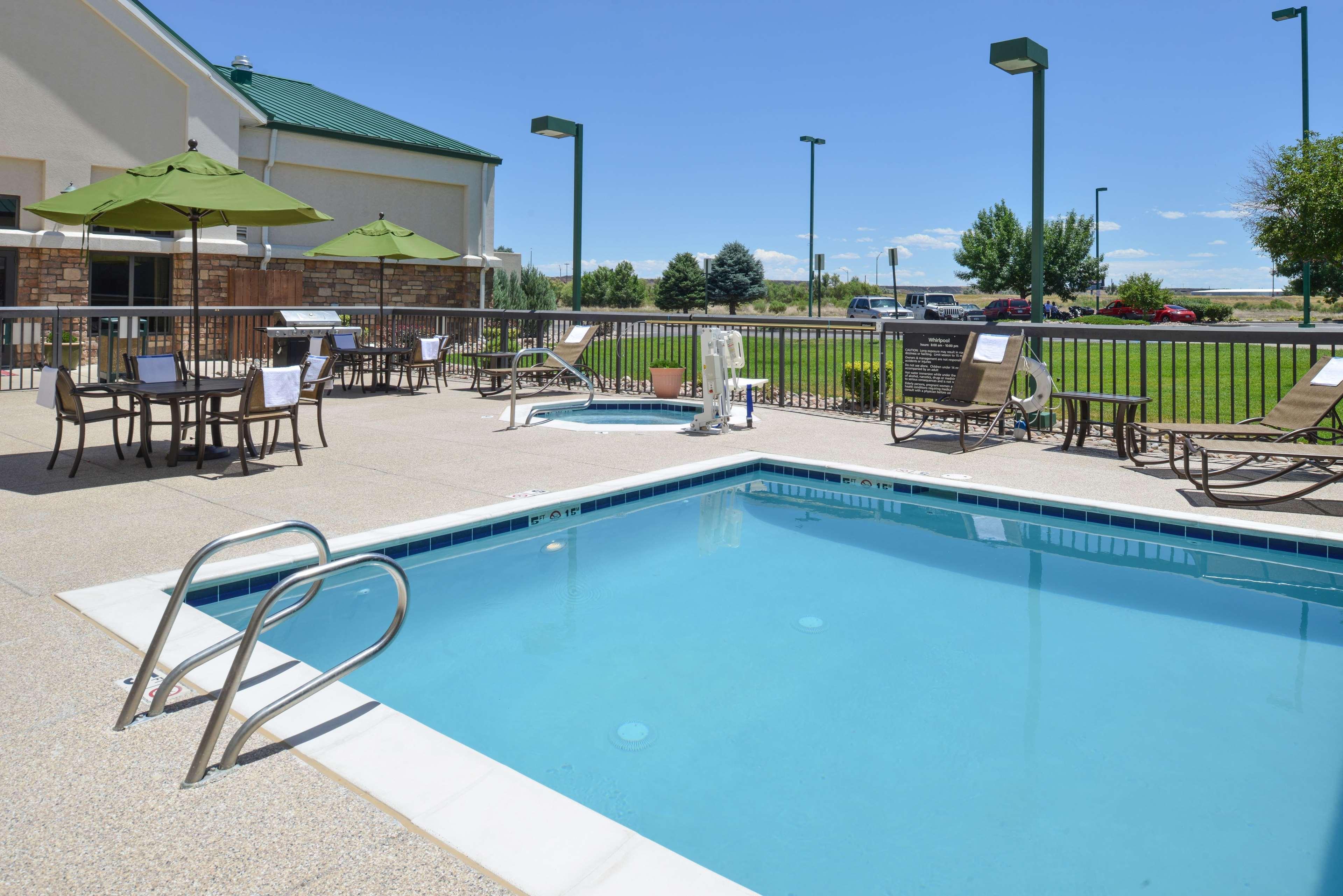 Hampton Inn & Suites Pueblo-Southgate Bagian luar foto