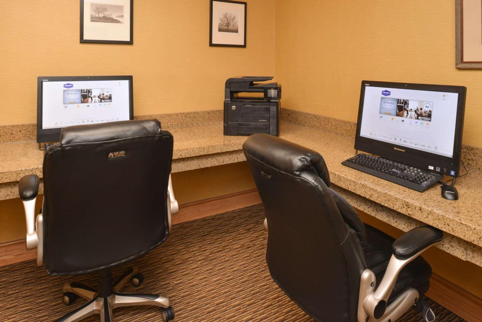 Hampton Inn & Suites Pueblo-Southgate Bagian luar foto