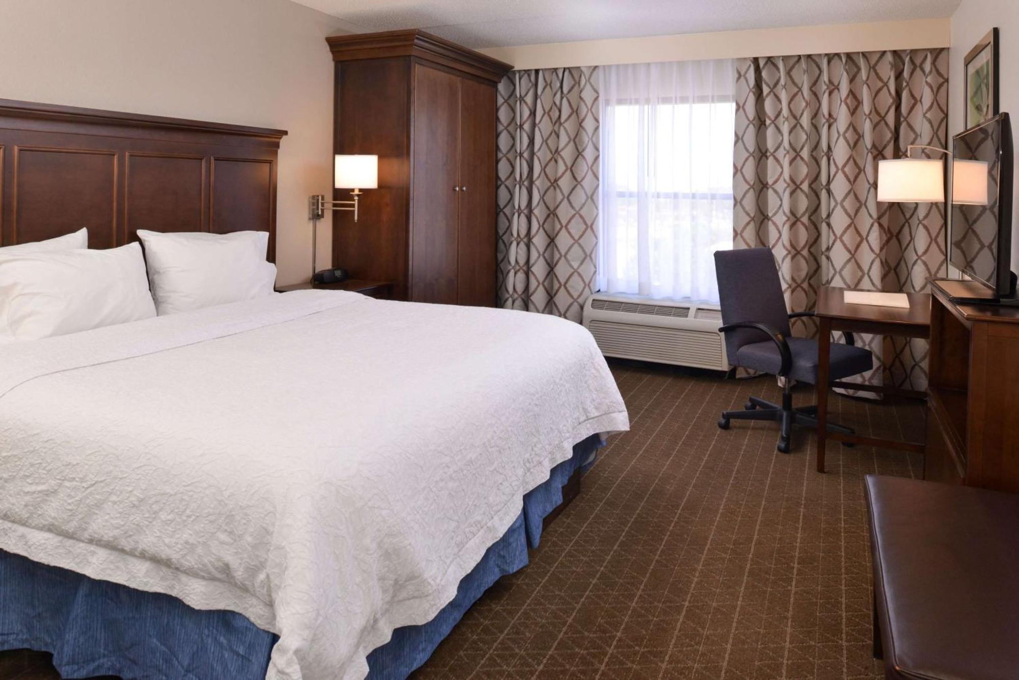 Hampton Inn & Suites Pueblo-Southgate Bagian luar foto