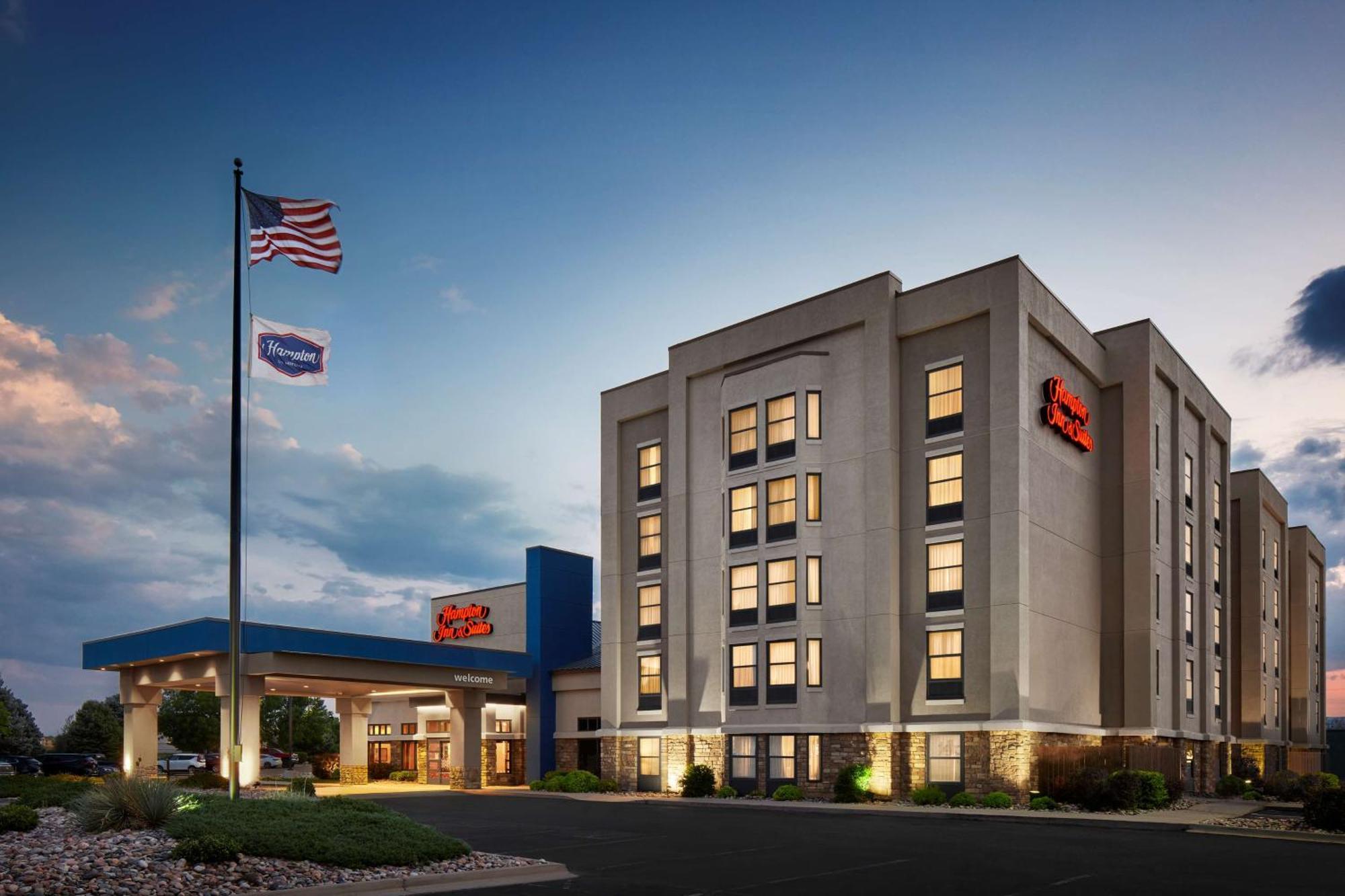 Hampton Inn & Suites Pueblo-Southgate Bagian luar foto