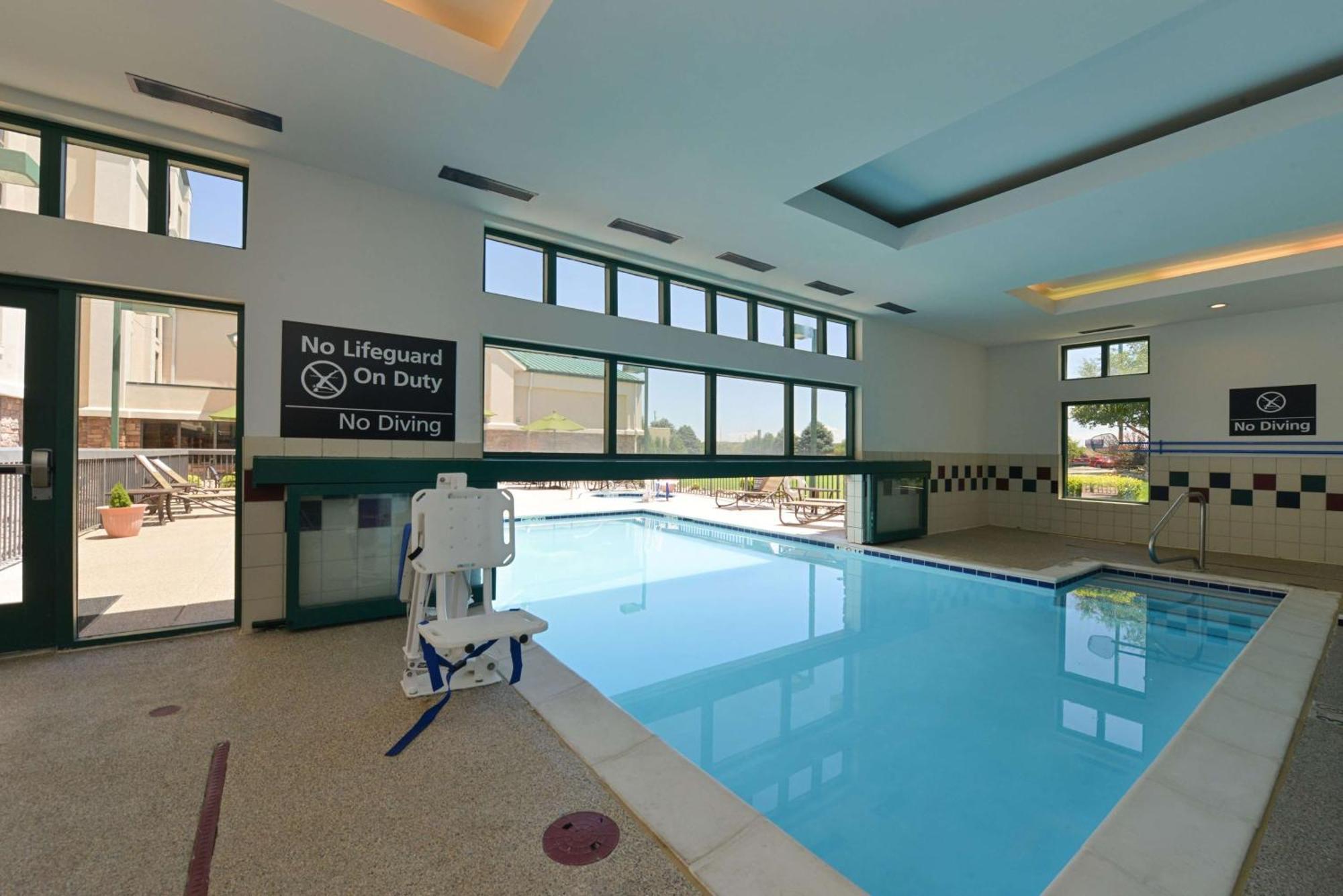 Hampton Inn & Suites Pueblo-Southgate Bagian luar foto